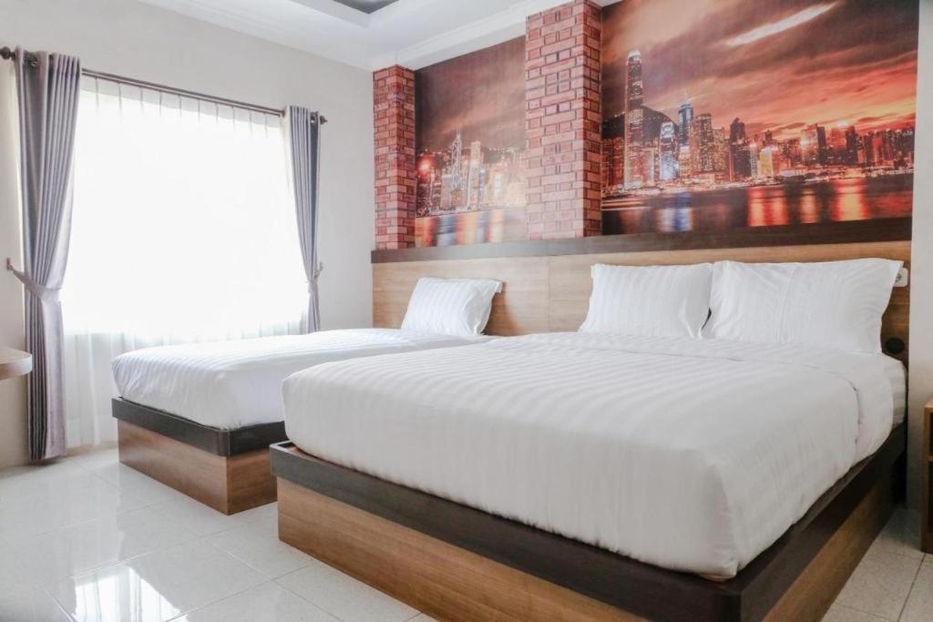 Noura Guest House Syariah Malang Exterior photo