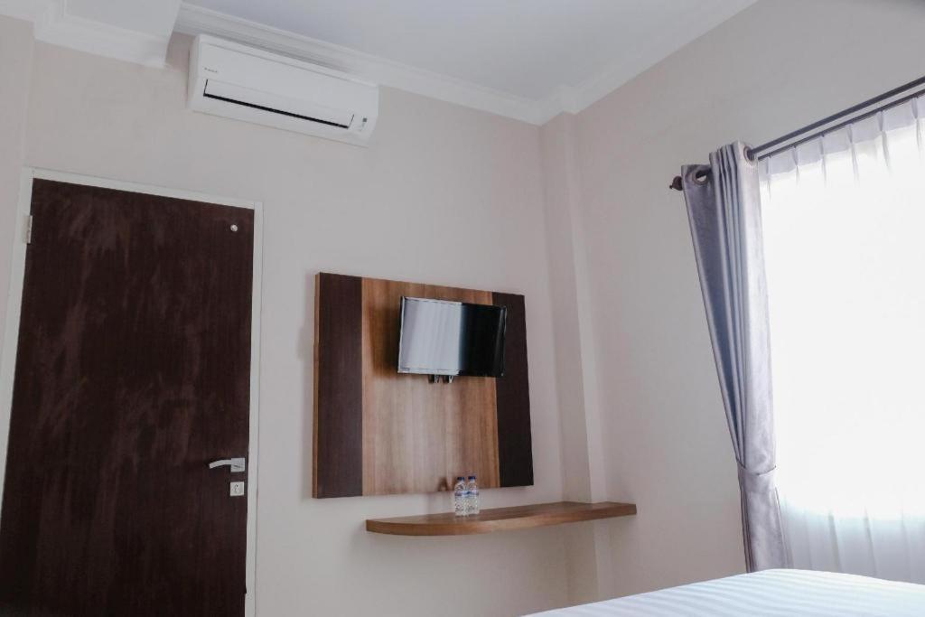 Noura Guest House Syariah Malang Exterior photo